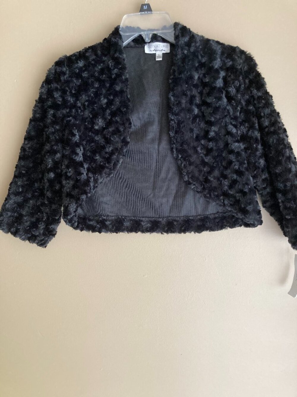 NWT FAUX FUR SHRUB FROM SIGNATURE  ROBBIE BEE LARGE
